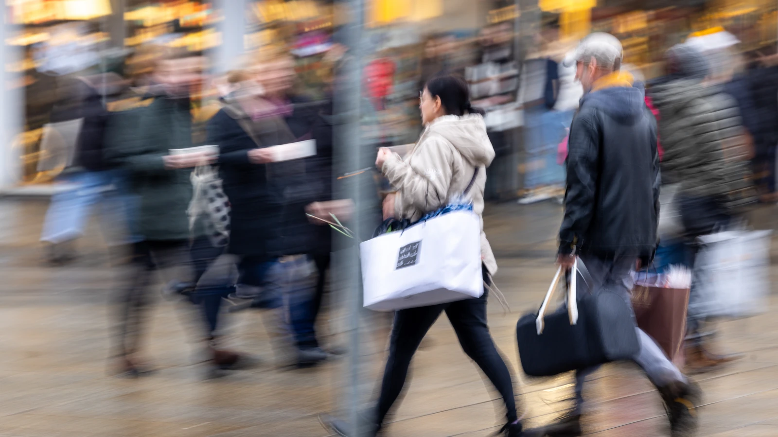 'Milaneo AVM' Bıçaklı Saldırı Davasında Karar Bekleniyor, © dpa 'Milaneo AVM' Bıçaklı Saldırı Davasında Karar Bekleniyor, © dpa