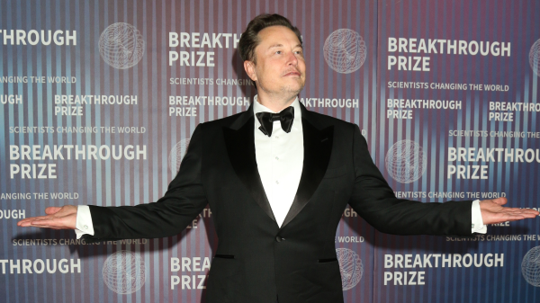 Elon Musk Paralarını Neye Harcıyor?, © shutterstock