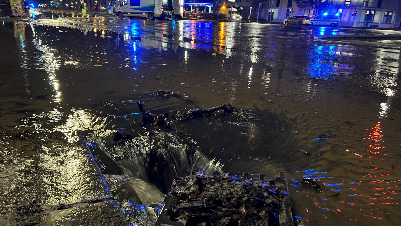 Berlin-Wedding'de Seestraße Yeniden Trafiğe Açıldı!, © dpa Berlin-Wedding'de Seestraße Yeniden Trafiğe Açıldı!, © dpa