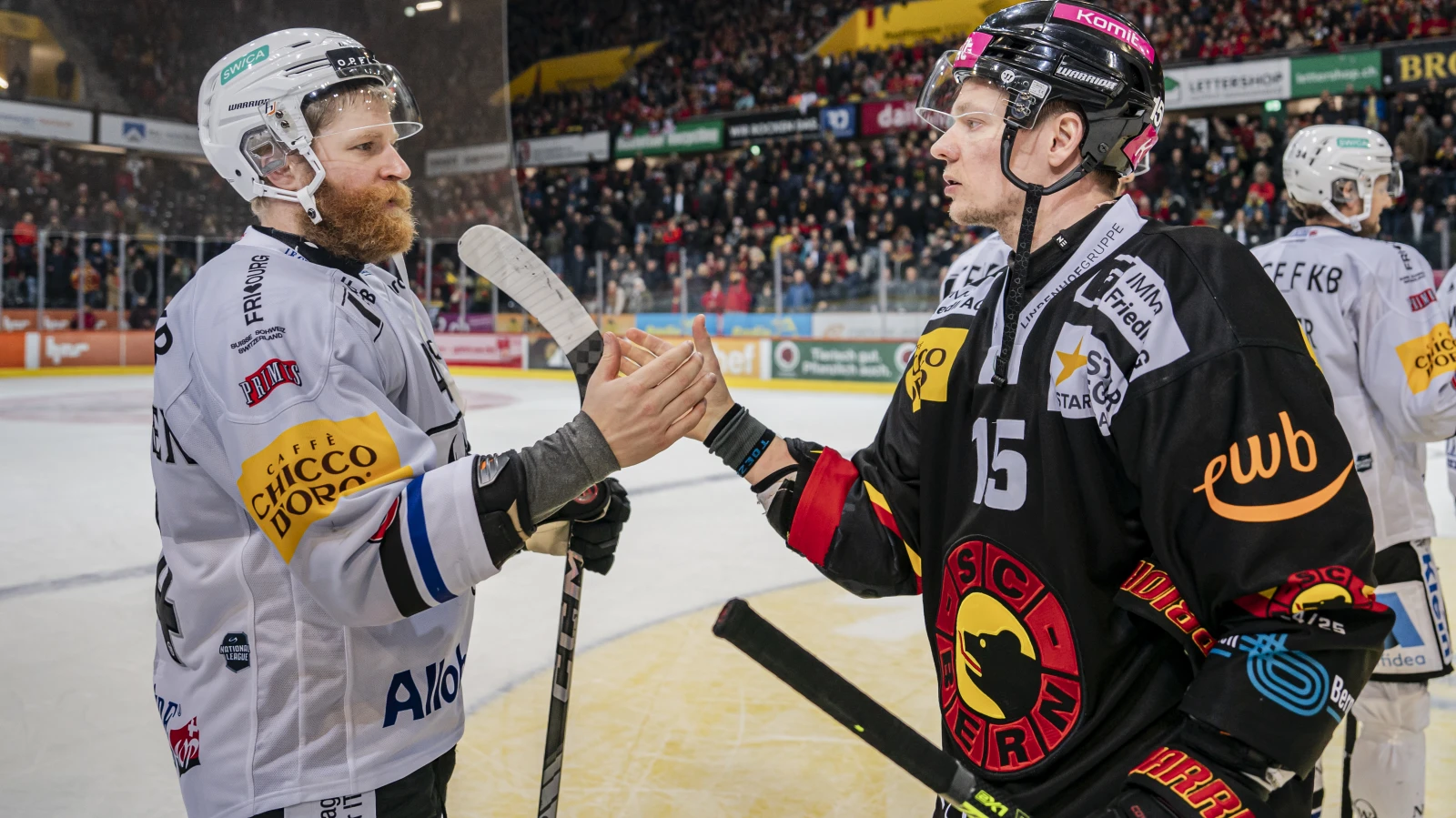 Fribourg-Gottéron eliminiert den SCB, © Keystone / Til Buergy Fribourg-Gottéron eliminiert den SCB, © Keystone / Til Buergy