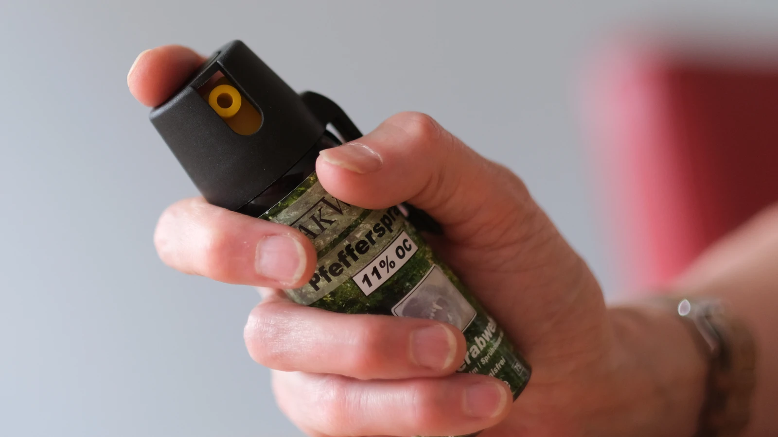 Biber Gazlı Saldırıların Sayısı Geçen Yıl Arttı!, © dpa Biber Gazlı Saldırıların Sayısı Geçen Yıl Arttı!, © dpa