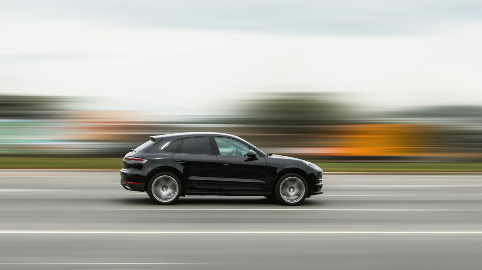 204 km Hızla İlerleyen Sürücü Ağır Ceza Aldı, © shutterstock 204 km Hızla İlerleyen Sürücü Ağır Ceza Aldı, © shutterstock