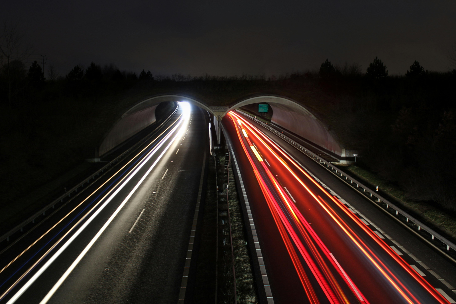 Richtiges Verhalten bei Panne, Stau und Co. im Tunnel, © Jakub Novacek