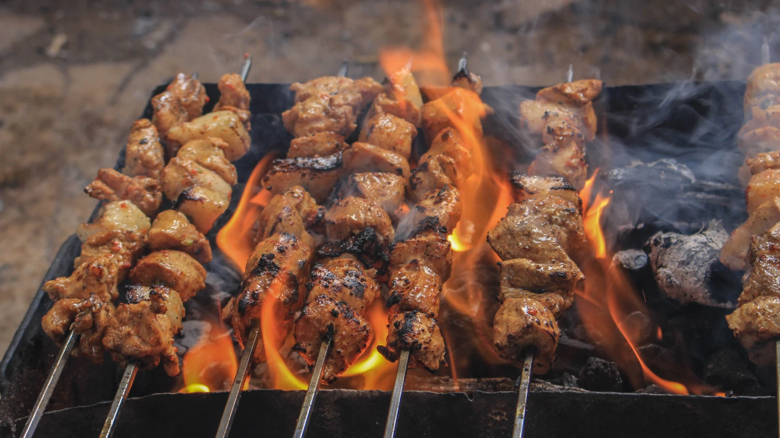 Vorfreude auf die Saison - Die besten Grill und Getränkerezepte - garantiert Mückenfrei, © samer daboul Vorfreude auf die Saison - Die besten Grill und Getränkerezepte - garantiert Mückenfrei, © samer daboul