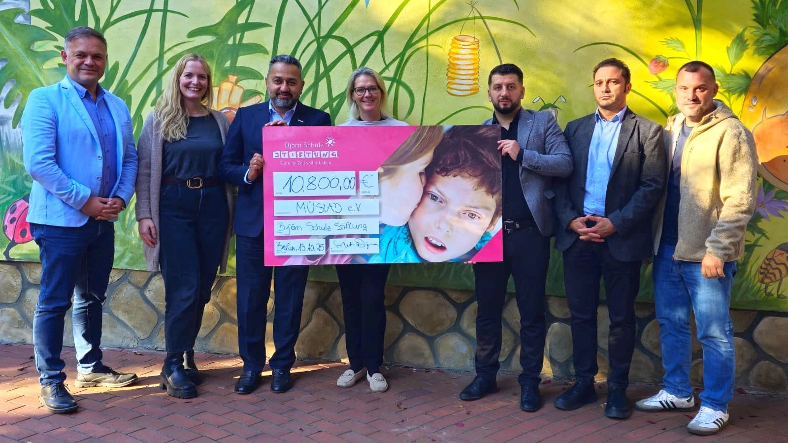 MÜSİAD Berlin’den Anlamlı Bağış!, © MÜSİAD MÜSİAD Berlin’den Anlamlı Bağış!, © MÜSİAD