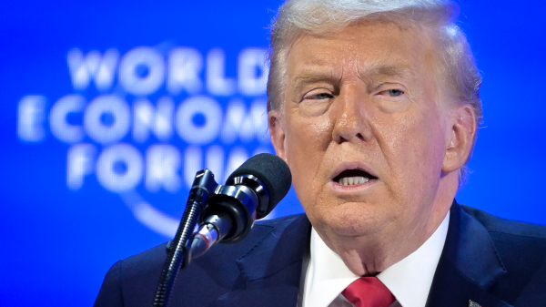 🎧 Trump'tan NATO ve Avrupa'ya Sert Eleştiriler: Buz Parçası Bizim, © Gian Ehrenzeller/KEYSTONE/dpa