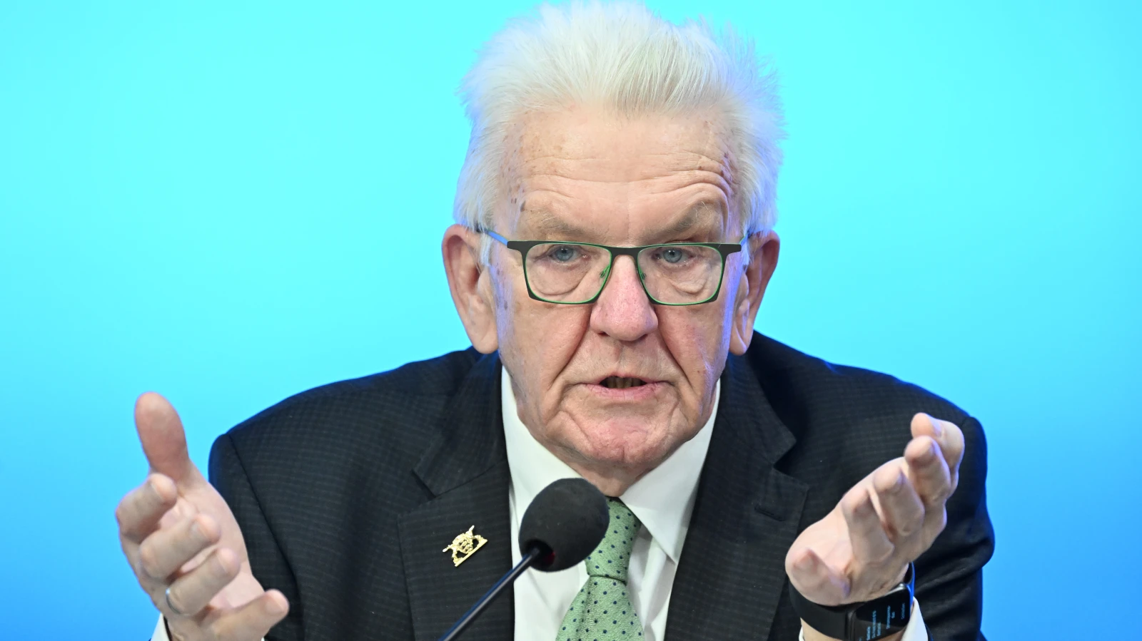 Üniversitelerde Askeri Araştırmalara Girsin!, © dpa Üniversitelerde Askeri Araştırmalara Girsin!, © dpa