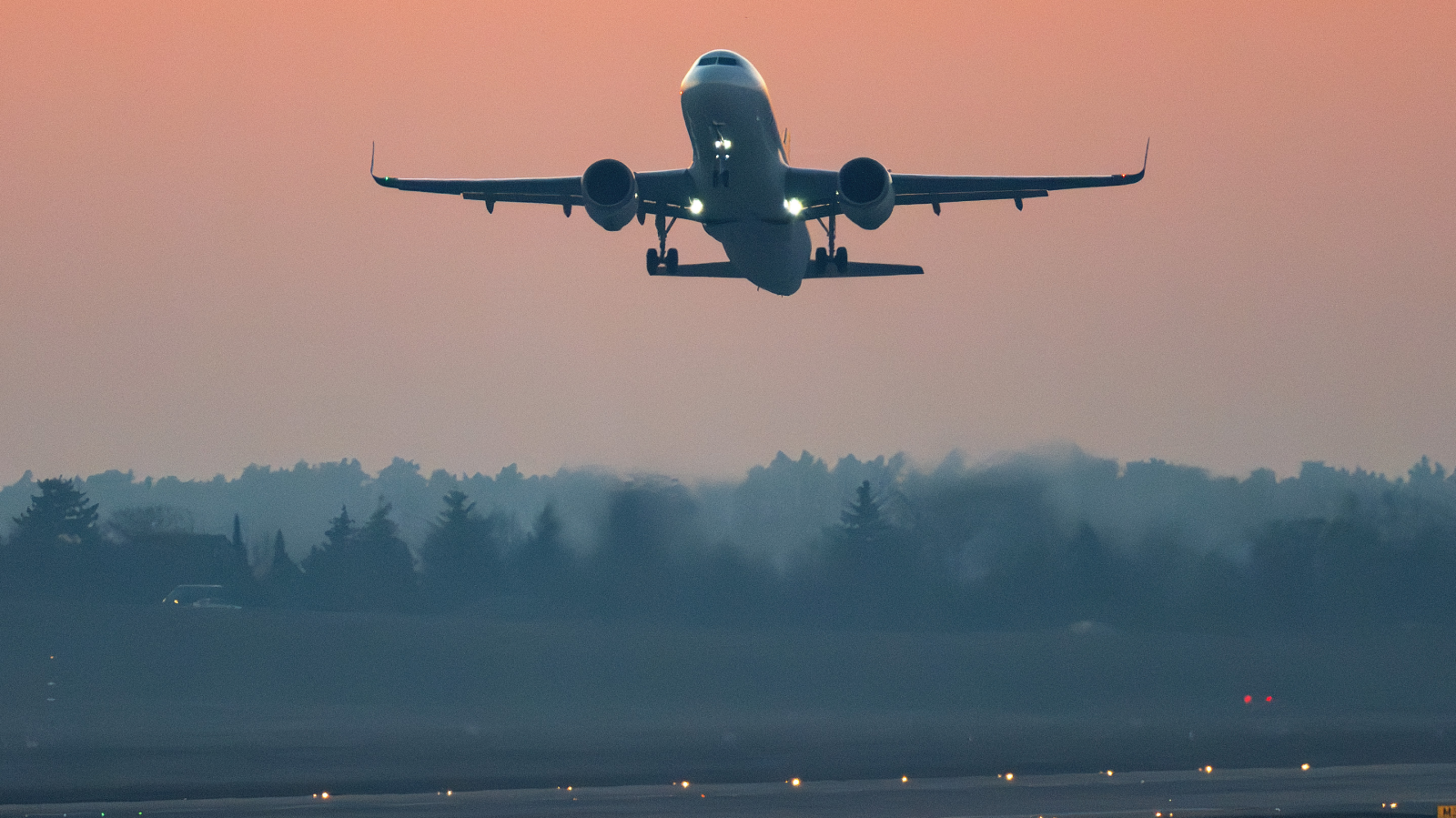 BER Alarm Veriyor; “Vergiler Havaalanına Ağır Geliyor”, © dpa