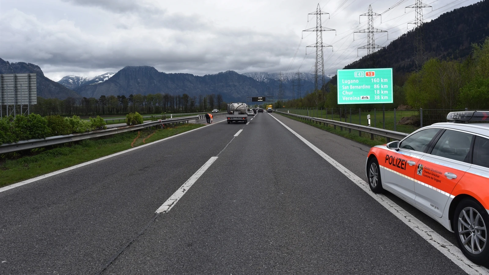 Verkehrsunfall auf der A13 bei Maienfeld, © Kapo GB Verkehrsunfall auf der A13 bei Maienfeld, © Kapo GB