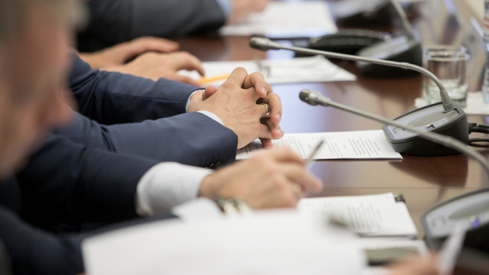 Yerel politikacı bulmak zorlaştı!, © shutterstock