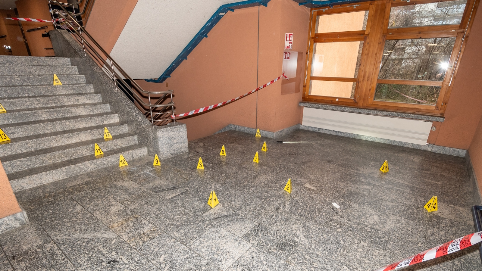 Böllerwerfer in Churer Schulhaus ermittelt , © Kapo GR