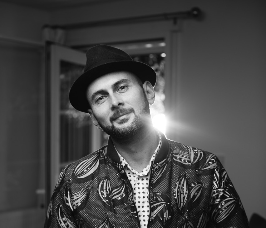 © Photo by Aron Ottignon