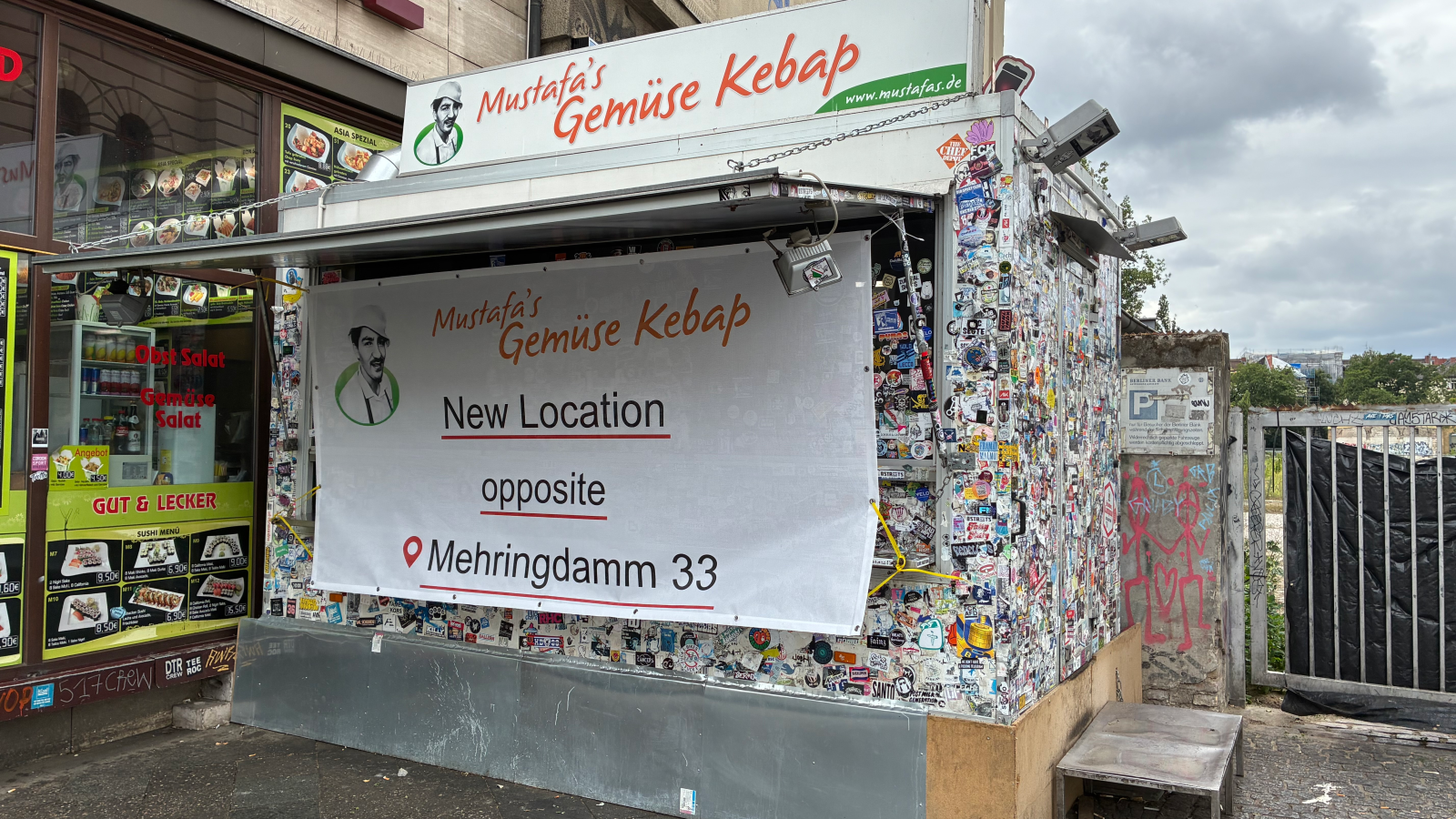 Berlin’in Efsanevi Dönercisi Taşındı: "Mustafa’s Gemüse Kebab" Artık Karşı Tarafta, © Caroline Bock/dpa