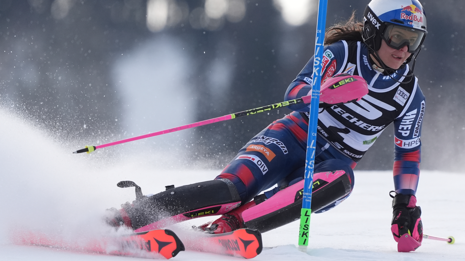 Zrinka Ljutic triumphiert vor Wendy Holdener, © Keystone