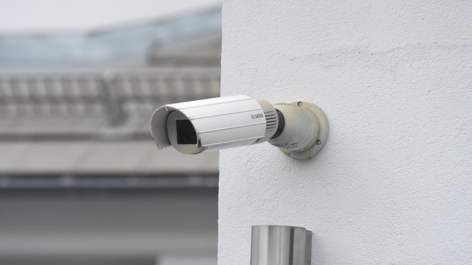 Kuzey Ren-Vestfalya’da kamera sayısı patladı: Video gözetimi tartışması büyüyor, © Felix Hörhager/dpa Kuzey Ren-Vestfalya’da kamera sayısı patladı: Video gözetimi tartışması büyüyor, © Felix Hörhager/dpa