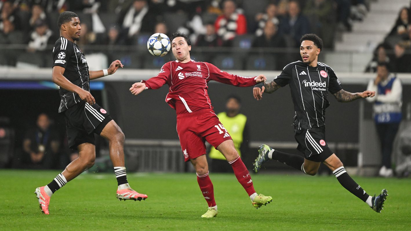 Eintracht Frankfurt, Liverpool Karşısında Çaresiz: 1–5’lik Ağır Yenilgi!, © Arne Dedert/dpa