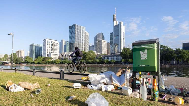 Frankfurt'ta Temizlik Seferberliği, © Hannes Albert / dpa
