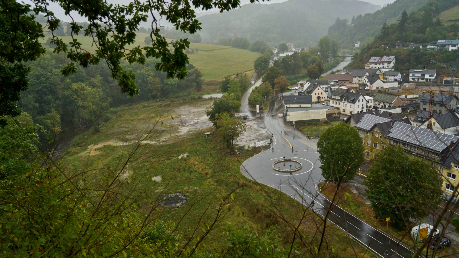 Ahrtal’da turizm yeniden canlanıyor, © Sascha Ditscher/dpa Ahrtal’da turizm yeniden canlanıyor, © Sascha Ditscher/dpa