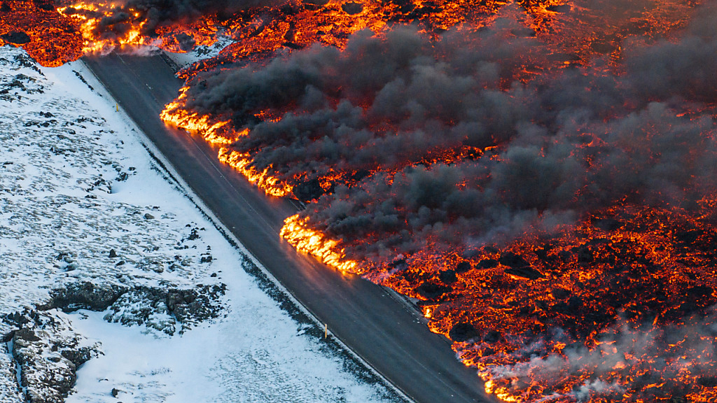Erneuter Vulkanausbruch auf Island, © Marco Di Marco/AP/dpa