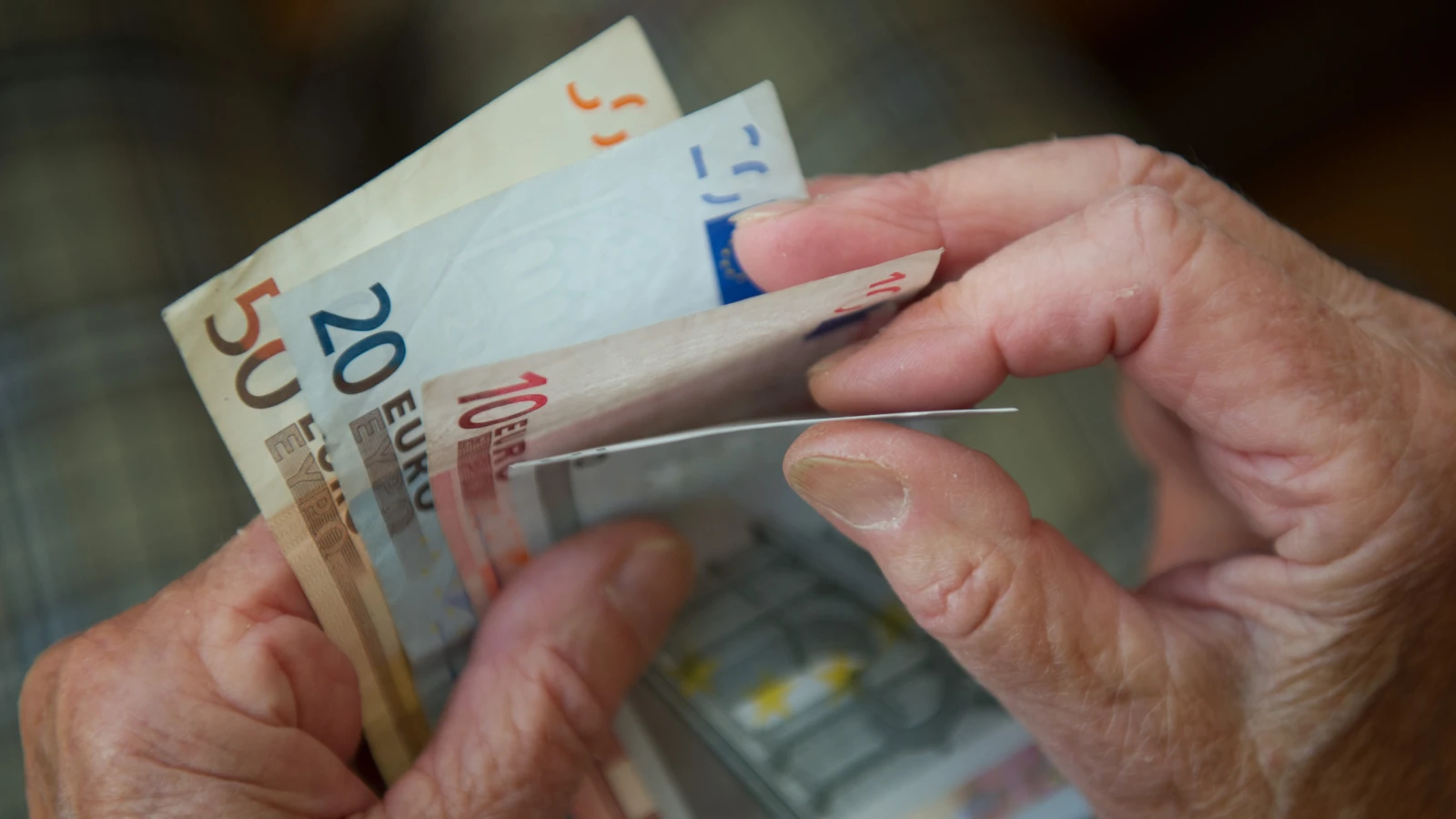 Almanya’da Emeklilik Yıllık Ortalama 2,8 Artacak!, © dpa Almanya’da Emeklilik Yıllık Ortalama 2,8 Artacak!, © dpa