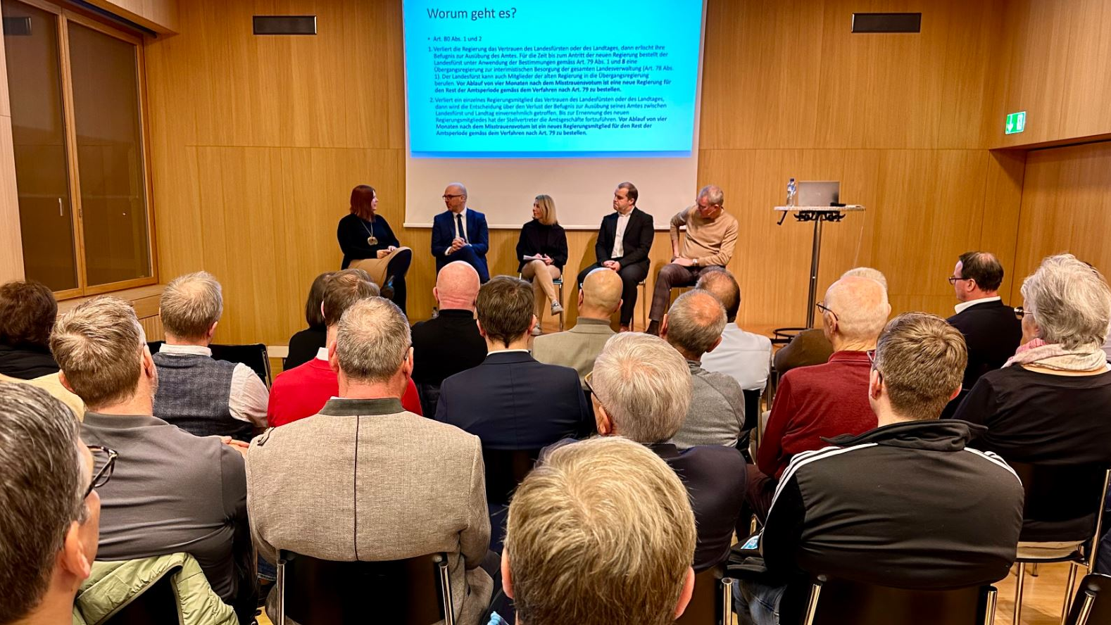 Diskussion über Volkswahl der Regierung , © Radio Liechtenstein