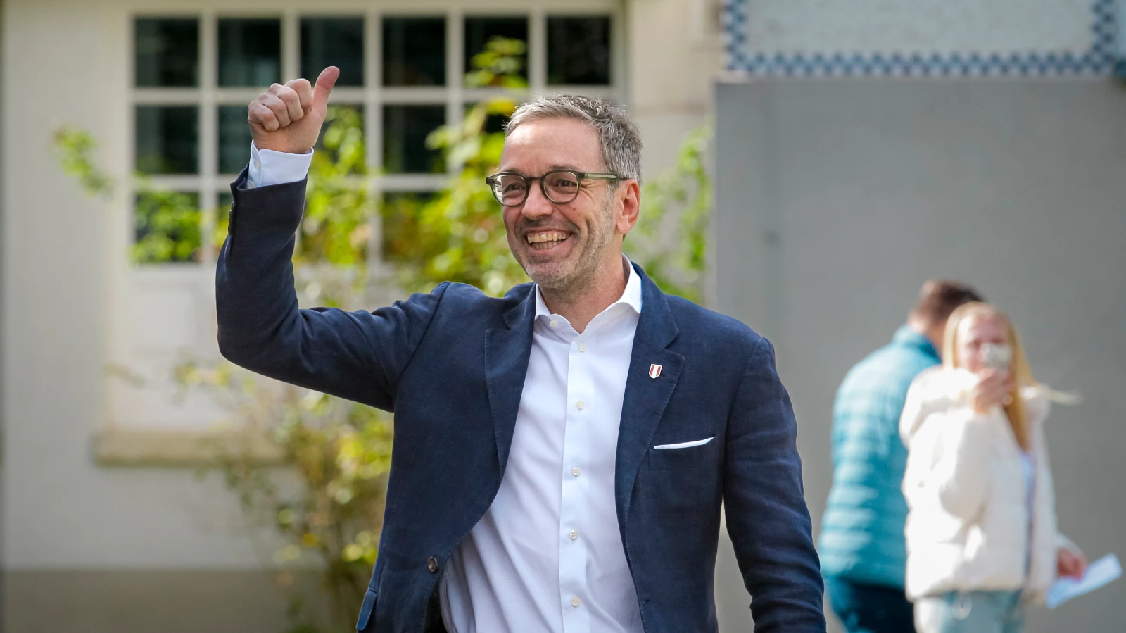 FPÖ laut Hochrechnung Wahlsiegerin in Österreich, © Keystone-SDA FPÖ laut Hochrechnung Wahlsiegerin in Österreich, © Keystone-SDA