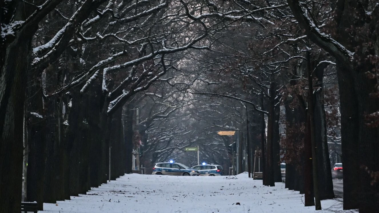 Berlin’in Güneybatısına Yeniden Elektrik Verildi!, © Britta Pedersen/dpa Berlin’in Güneybatısına Yeniden Elektrik Verildi!, © Britta Pedersen/dpa