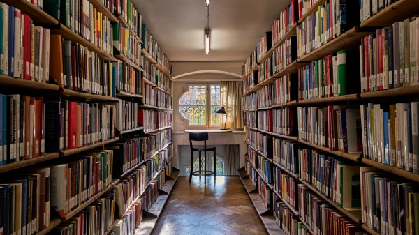 Taschenlampenführung in der Unibibliothek , © Universtitätsbibliothek Basel Taschenlampenführung in der Unibibliothek , © Universtitätsbibliothek Basel