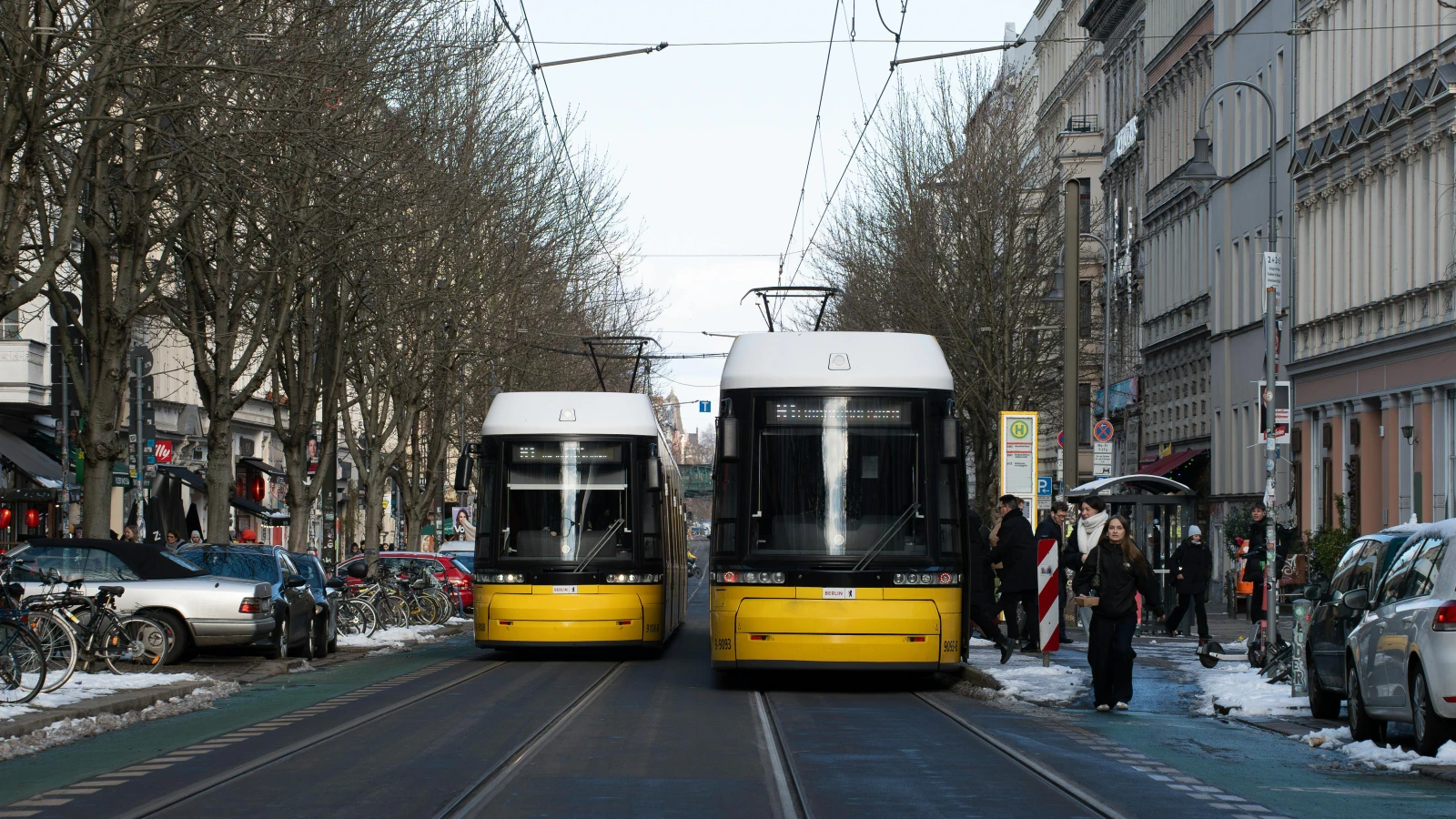 Stuttgart’ta Tramvay Kazası: Araç Sürüklendi!, © Silvio Pelegrin Stuttgart’ta Tramvay Kazası: Araç Sürüklendi!, © Silvio Pelegrin