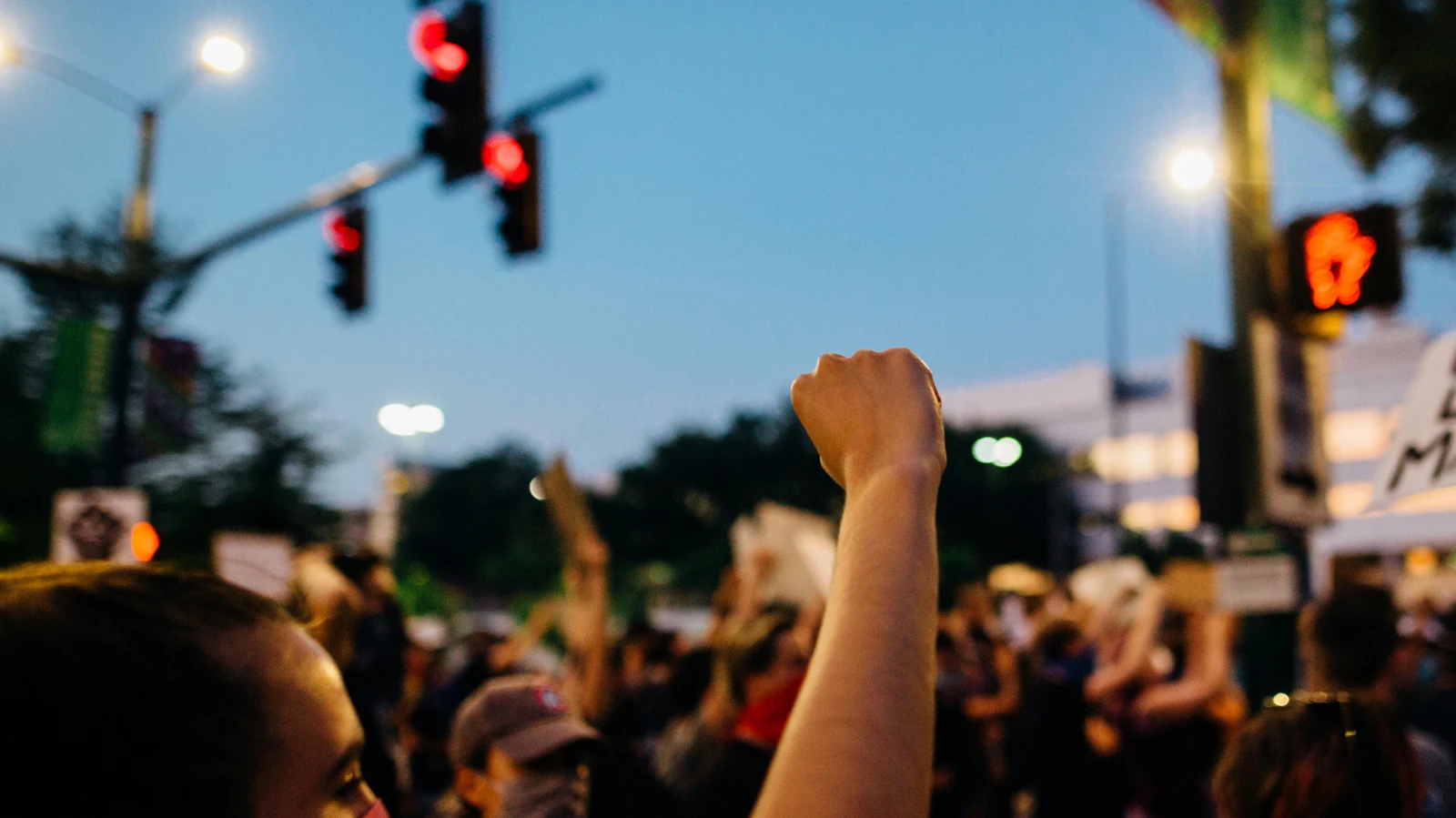 1. Mai: Der Tag der Arbeit ist nicht überall ein Feiertag, © Kelly 1. Mai: Der Tag der Arbeit ist nicht überall ein Feiertag, © Kelly