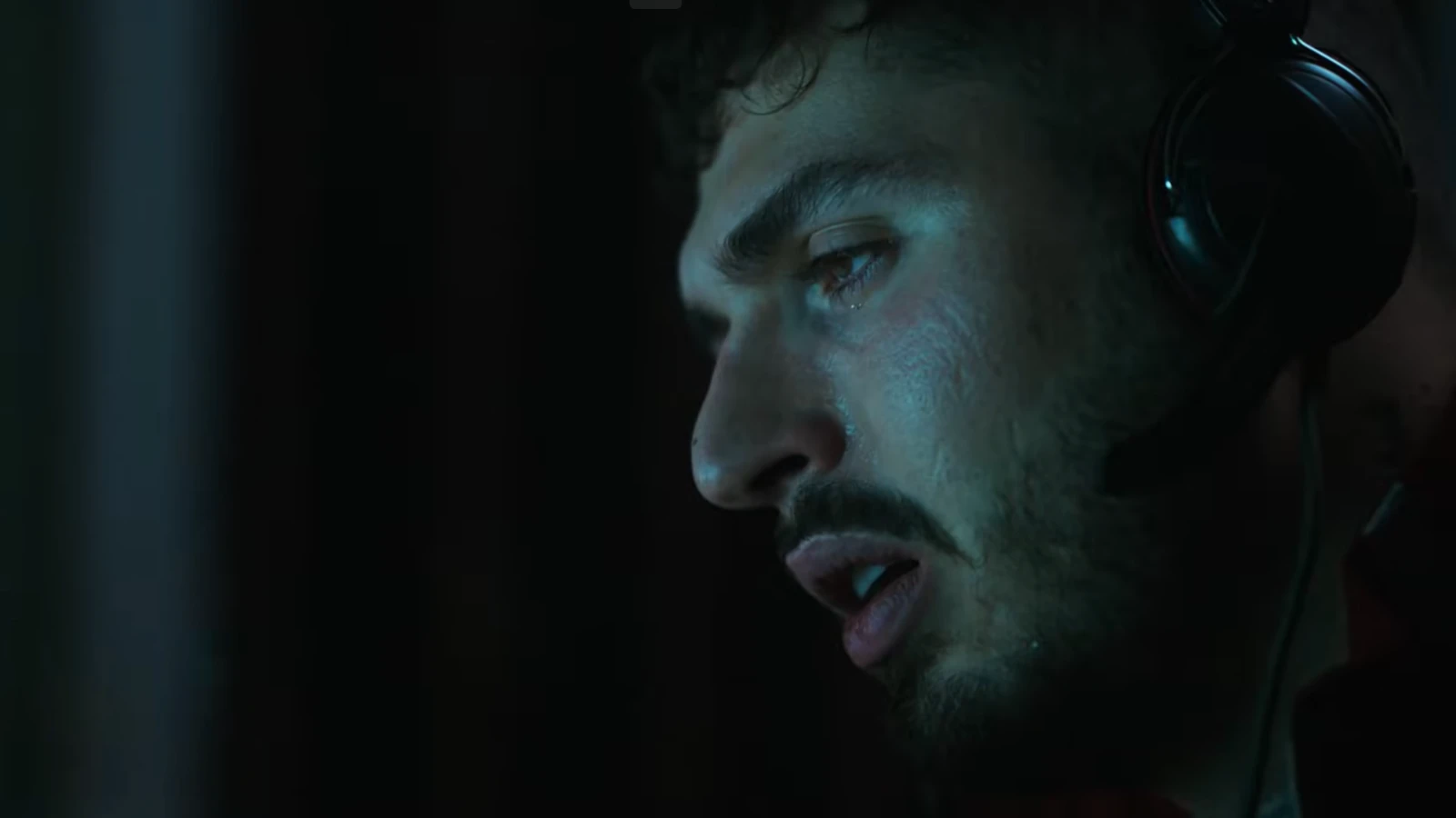 BLOK3’ün “Kusura Bakma” Parçası Global Başarıya Ulaştı, © Blok3 / Youtube BLOK3’ün “Kusura Bakma” Parçası Global Başarıya Ulaştı, © Blok3 / Youtube