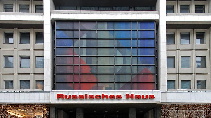 Friedrichstraße’deki “Rus Evi” kapatılsın çağrısı!, © kinokompendium.de Friedrichstraße’deki “Rus Evi” kapatılsın çağrısı!, © kinokompendium.de