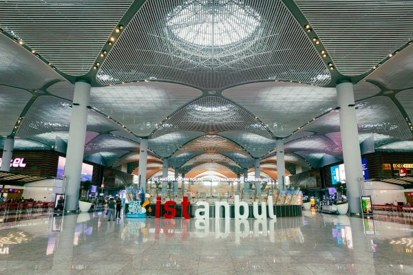 Dünyanın En Büyük Hava Aktarma Merkezleri Açıklandı: Heathrow Zirvede, İstanbul ve Frankfurt Yükselişte, © shutterstock Dünyanın En Büyük Hava Aktarma Merkezleri Açıklandı: Heathrow Zirvede, İstanbul ve Frankfurt Yükselişte, © shutterstock