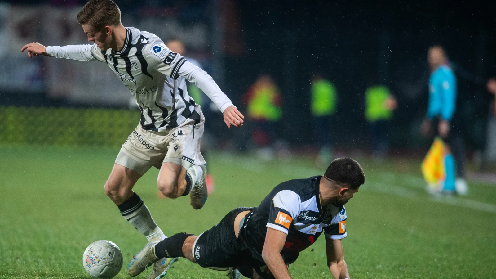 Lugano bleibt an der Tabellenspitze, © KEYSTONE SAMUEL GOLAY Lugano bleibt an der Tabellenspitze, © KEYSTONE SAMUEL GOLAY