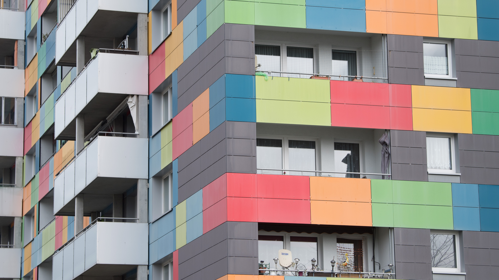 Baden-Württemberg’te kira sınırlaması 2026’ya uzatılıyor: Yeni şehirler eklendi, bazıları listeden çıktı, © Sebastian Kahnert/dpa-Zentralbild/dpa