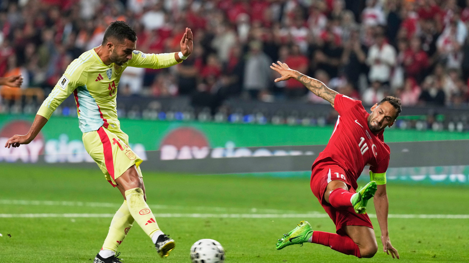 Türkiye-Romanya Maçı Saat Kaçta ve Hangi Kanalda?, © Khalil Hamra/AP/dpa