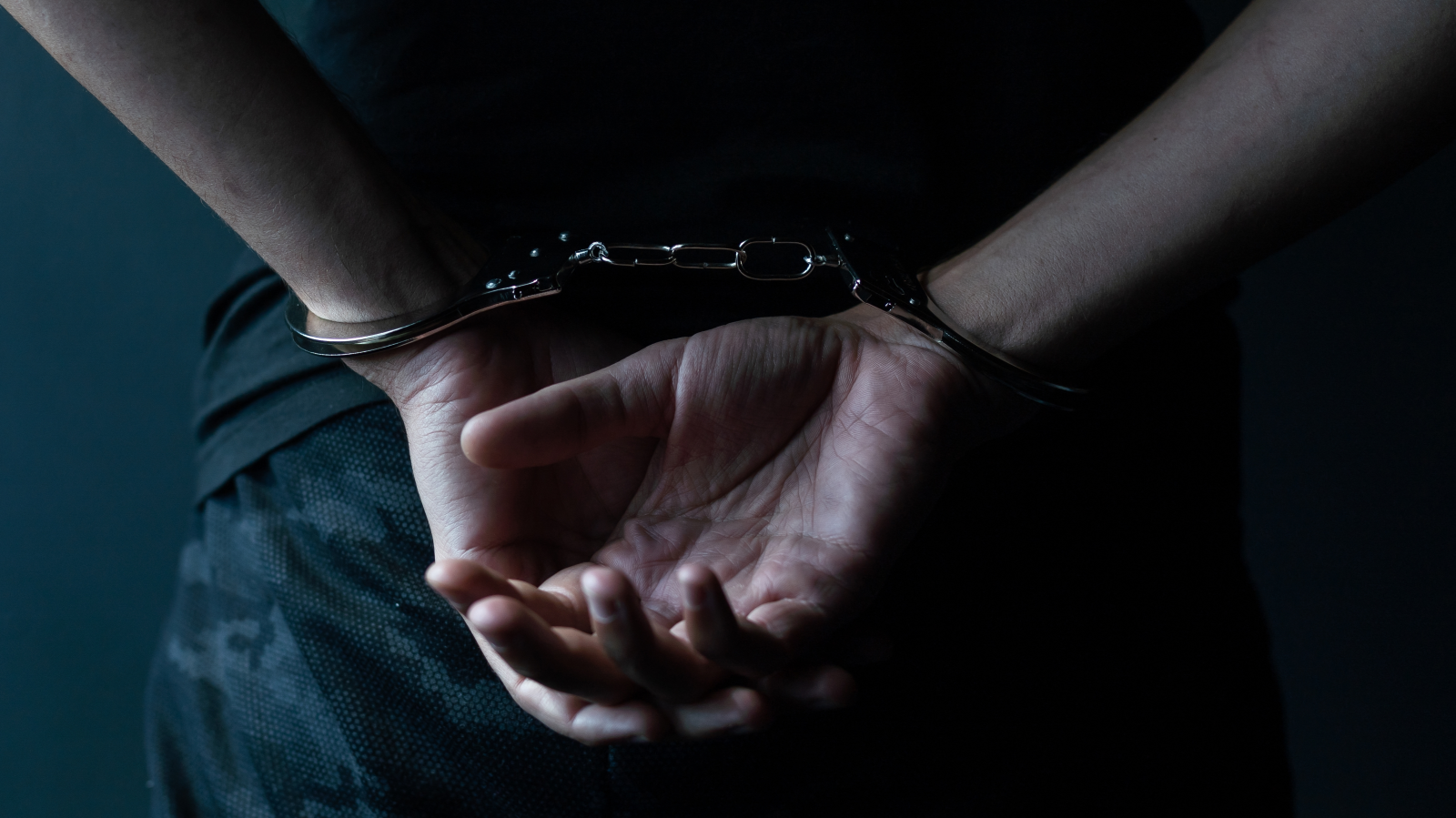 Krefeld'de Okul Tuvaletlerinde Çocuklara Yönelik Cinsel Şiddet: Bir Şüpheli Tutuklandı, © shutterstock