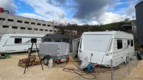 Premiere im Baselbiet: Ein fester Standplatz für die Fahrenden in Füllinsdorf, © Radio Basilisk Premiere im Baselbiet: Ein fester Standplatz für die Fahrenden in Füllinsdorf, © Radio Basilisk
