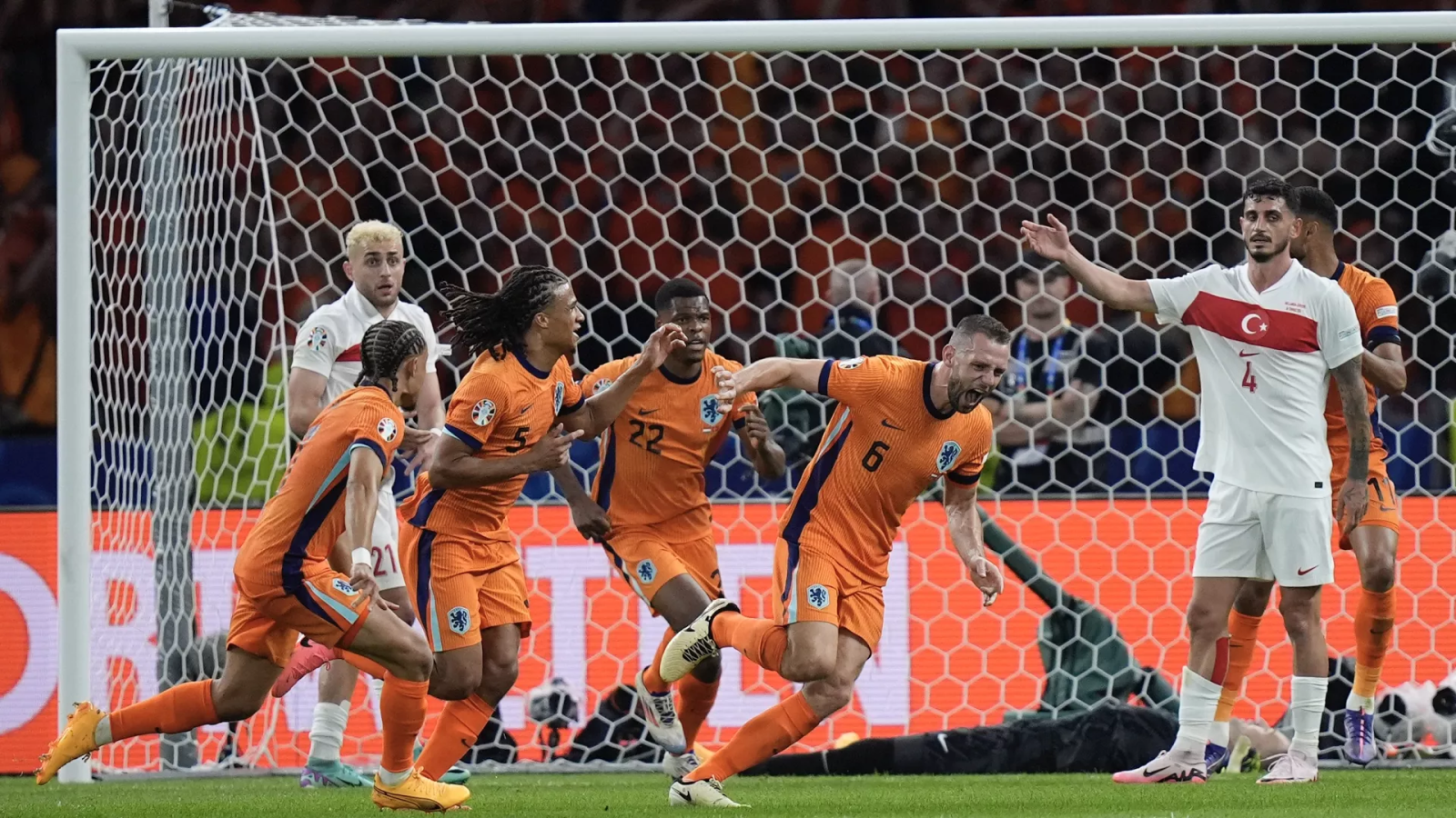 EURO 2024: Türkiye, Hollanda'ya 2-1 mağlup oldu Turnuvaya Veda Etti