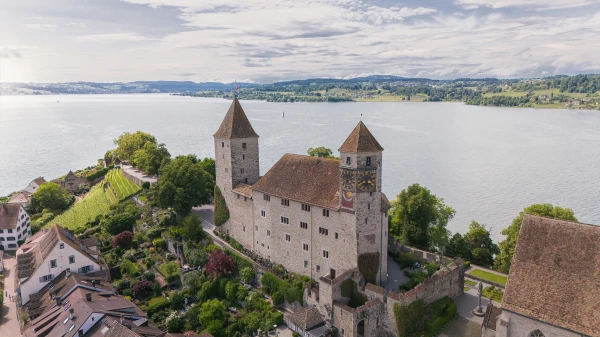 Radio Zürisee entdeckt – Schloss Rapperswil, © Stellwerkost GmbH Radio Zürisee entdeckt – Schloss Rapperswil, © Stellwerkost GmbH