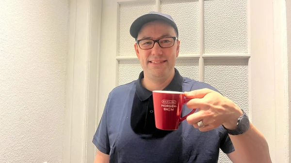 Fabien hat einen freien Tag und bestellt den Kaffi Express, © Radio Basilisk Fabien hat einen freien Tag und bestellt den Kaffi Express, © Radio Basilisk