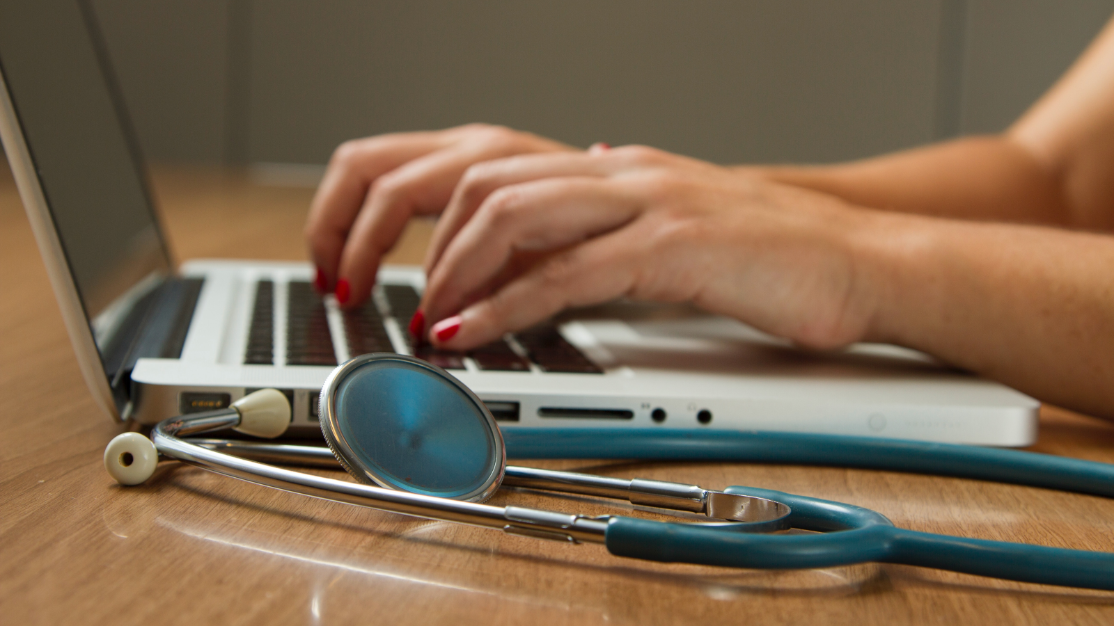 57'000 Unterschriften gegen neue Gesundheitsfinanzierung , © Unsplash/National Cancer Institute 