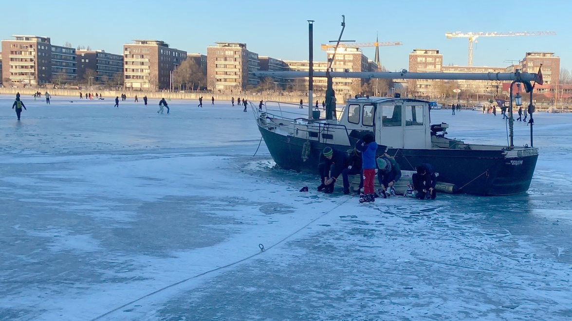 Almanya’da Meteorolojiden Buzlanma Alarmı!, © Anja Mia Neumann/dpa