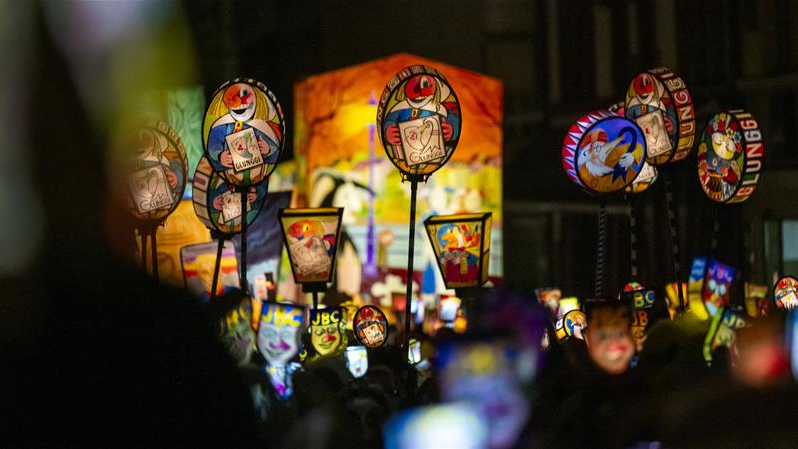 «Morgestraich» läutet Basler Fasnacht ein, © Keystone Georgios Kefalas (Archiv)