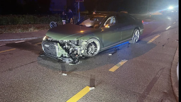13-Jähriger baut Unfall auf Strolchenfahrt in Pratteln, © Polizei Basel-Landschaft 13-Jähriger baut Unfall auf Strolchenfahrt in Pratteln, © Polizei Basel-Landschaft