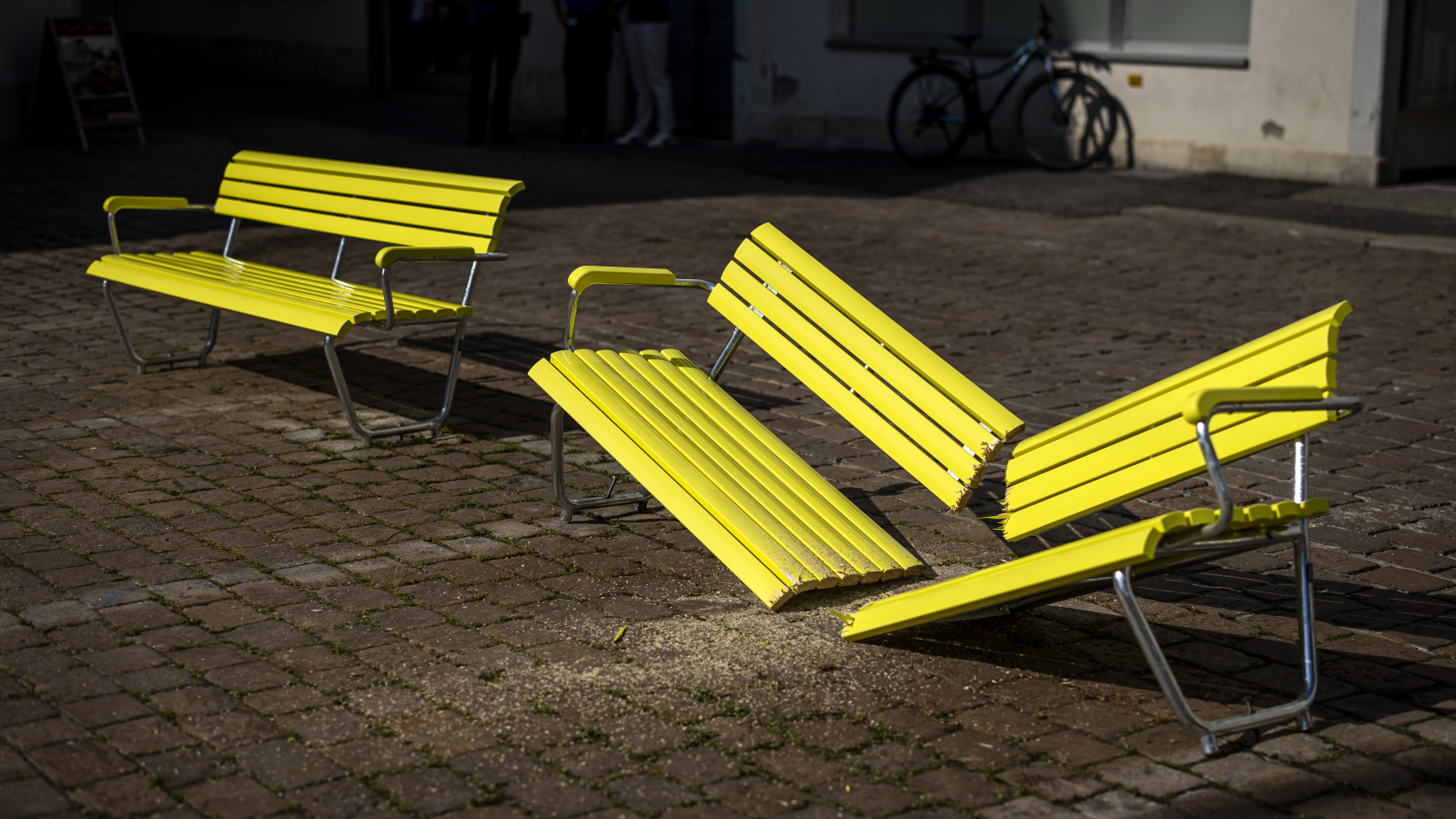 St. Galler Aktionskünstler reichen Beschwerde gegen "NZZ" ein, © KEYSTONE/Michael Buholzer