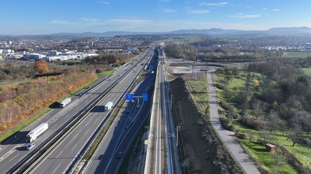 Stuttgart21: 2026´da Yolculara Daha Fazla Bekleme ve Zorluk , © Arnim Kilgus/Deutsche Bahn/dpa Stuttgart21: 2026´da Yolculara Daha Fazla Bekleme ve Zorluk , © Arnim Kilgus/Deutsche Bahn/dpa