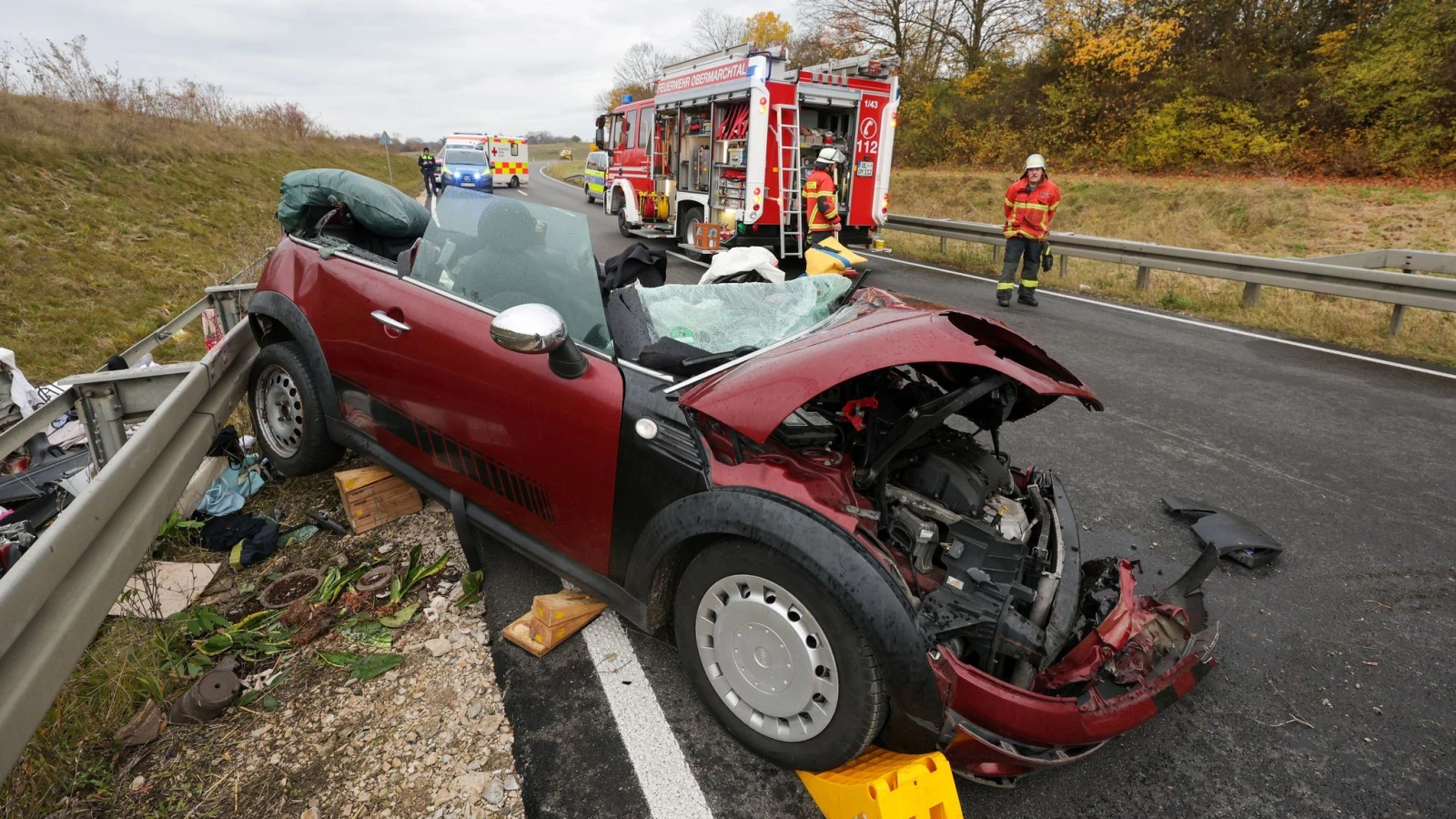 Ulm Yakınlarındaki Federal Otoyolda Yolda Kazada 2 Ağır Yaralı!, © dpa Ulm Yakınlarındaki Federal Otoyolda Yolda Kazada 2 Ağır Yaralı!, © dpa