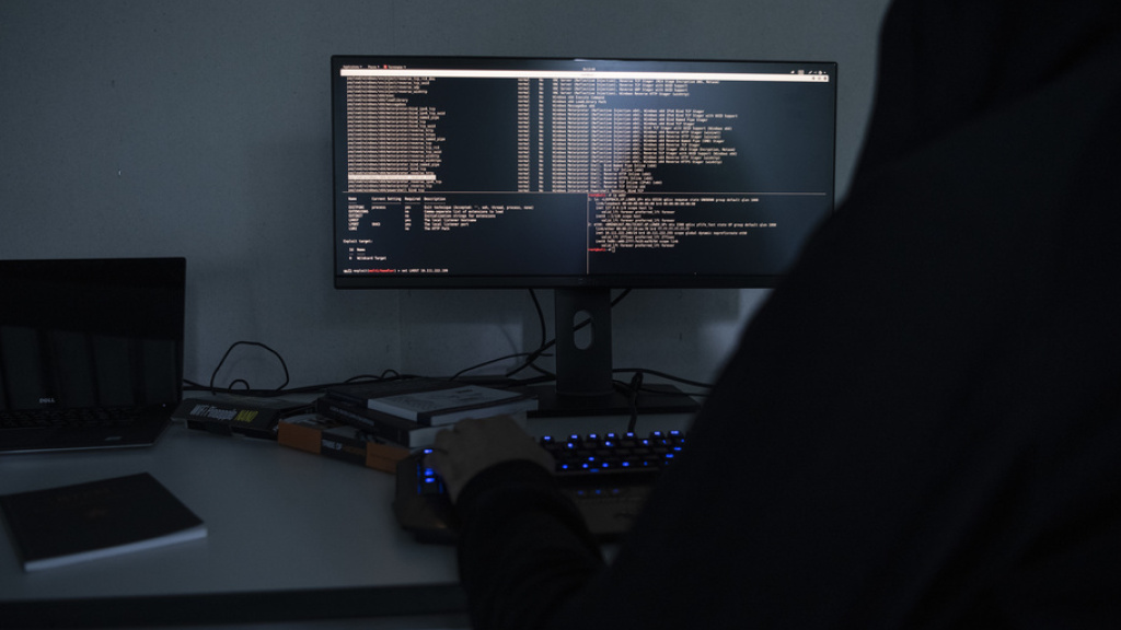 VBS-Zulieferer gehackt - Informationen über Luftwaffe im Darknet, © Symbolbild