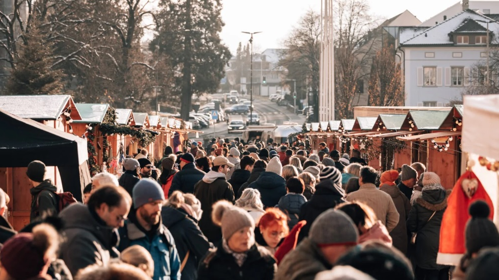 Stimmungsvoller Weihnachtszauber: Der Vaduzer  Weihnachtsmarkt setzt auf Gemeinsamkeit und  Gemütlichkeit , © ZVG
